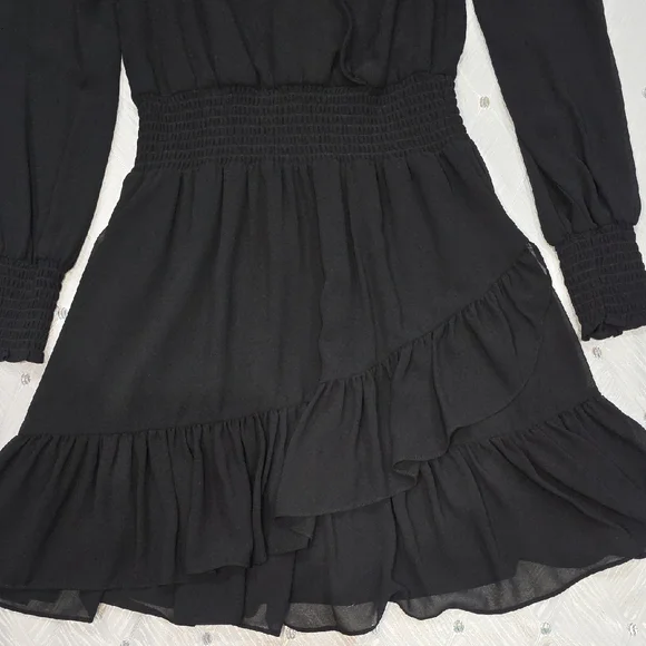 Michael Kors Black Long Sleeve Dress - Picture 4 of 6